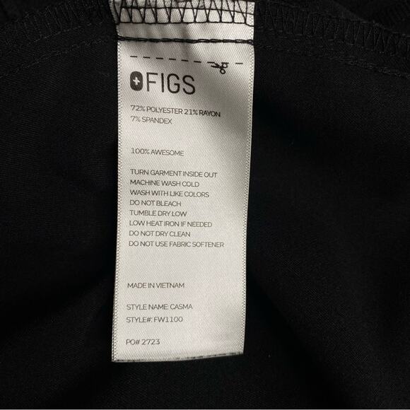 FIGS Black Casma Three-Pocket Scrub Top size Medium - Picture 8 of 10